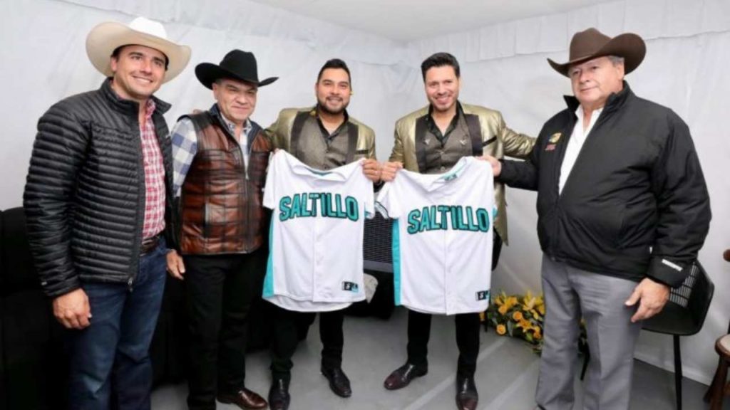 Banda MS se presenta con gran éxito en Saltillo