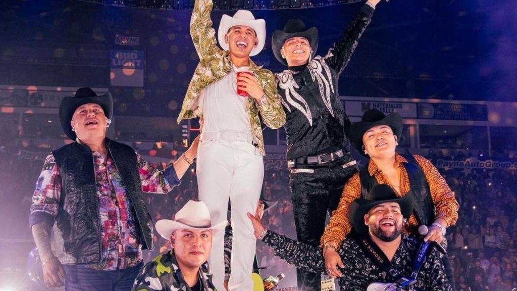 Eduin Caz "triste y desilusionado" tras concierto de Grupo Firme en el Zócalo