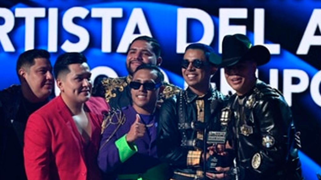 Christian Nodal y Grupo Firme brillan en los Billboard Latin Music Awards 2022