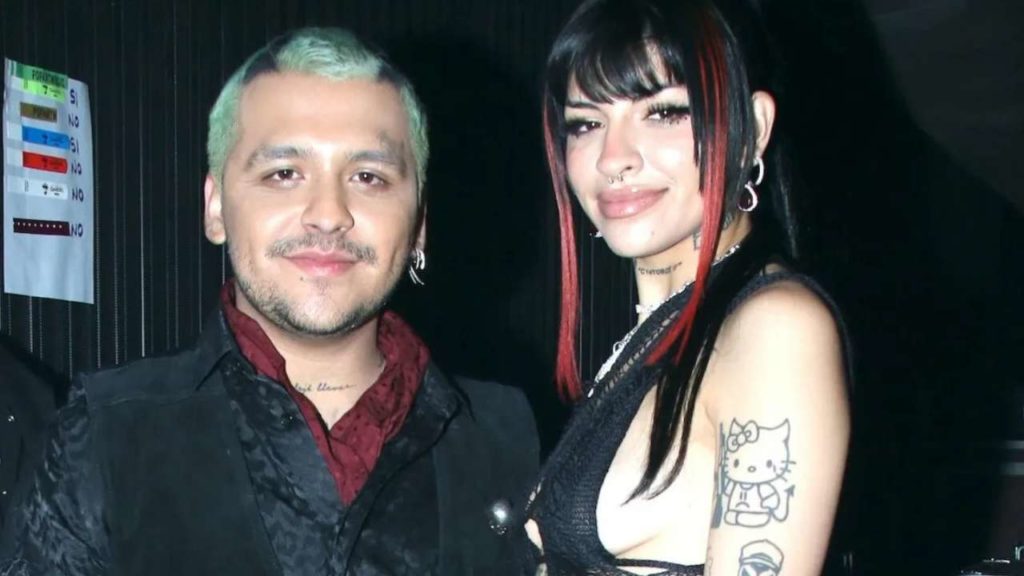 Christian Nodal cancela concierto... por ir a ver a su novia Cazzu