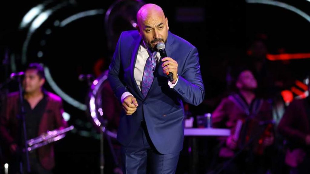 Lupillo Rivera defiende a Alejandro Fernández tras veto de medios