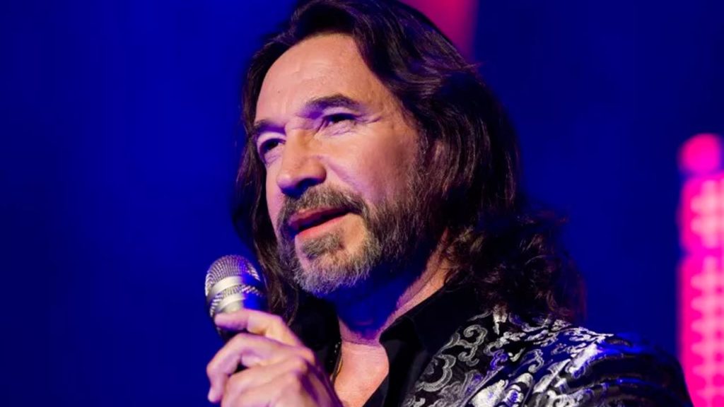 Marco Antonio Solís recibirá el Premio a la Excelencia en los Latin Grammy