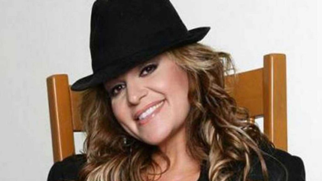 Rosie y Juan Rivera rinden homenaje a Jenni Rivera con tema musical