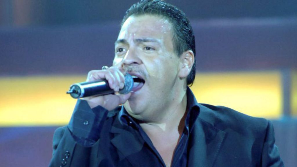 Julio Preciado fue operado de emergencia tras sangrarle un ojo