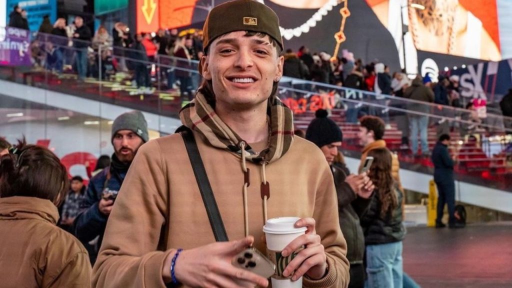 Peso Pluma llega al #1 en el Top 50 Global de Spotify