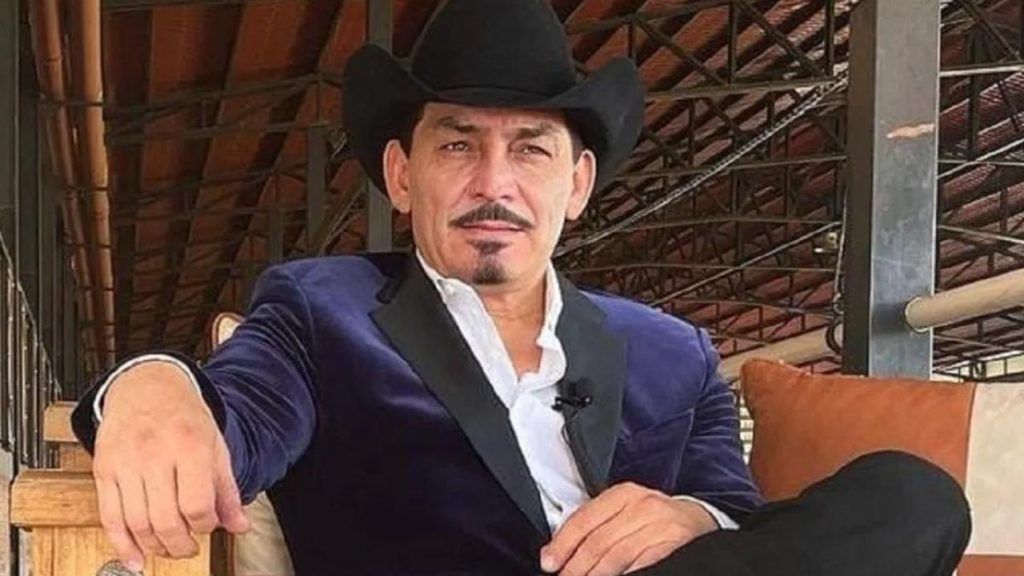 Hermanos de José Manuel Figueroa lo demandan por quedarse con la herencia de su padre Joan Sebastian