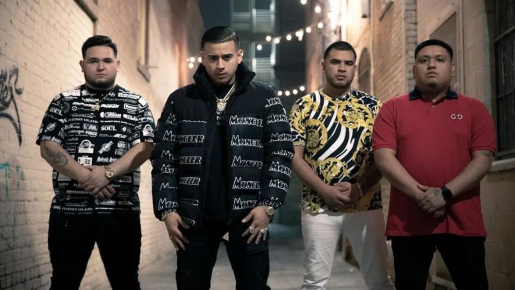 Fan de Fuerza Regida es agredido por guarura de la banda