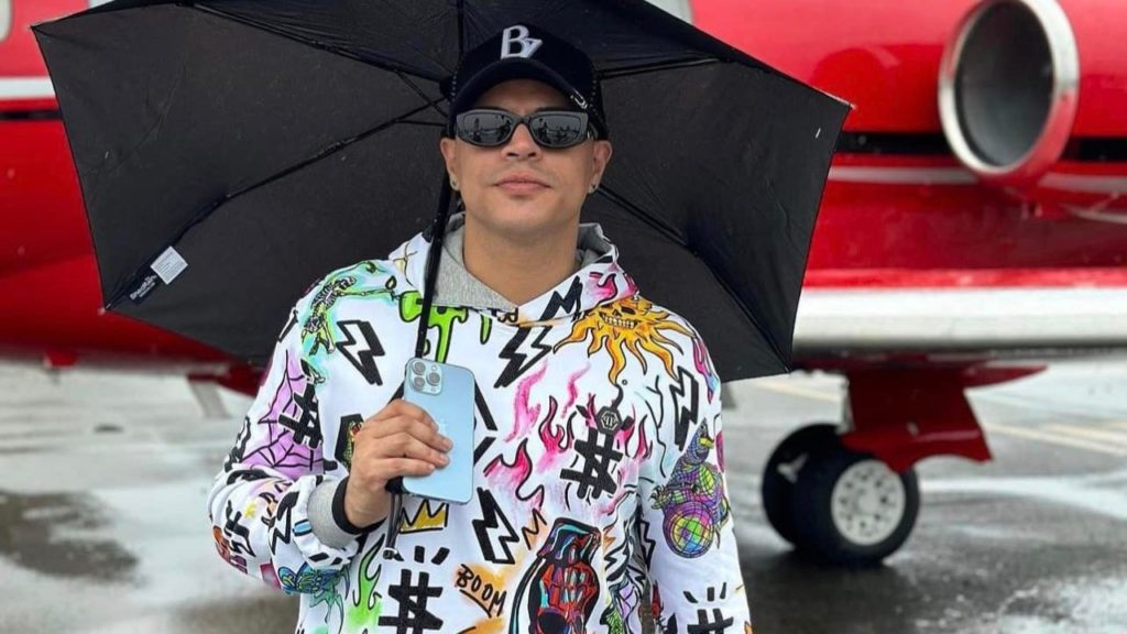 Eduin Caz sufre asalto en su casa de Miami