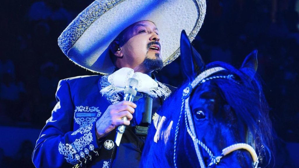 Pepe Aguilar continúa expresando su desacuerdo con los "Corridos Tumbados"