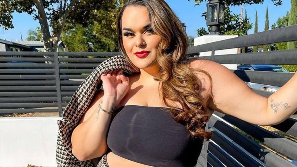 Hija menor de Jenni Rivera triunfa en la plataforma azul