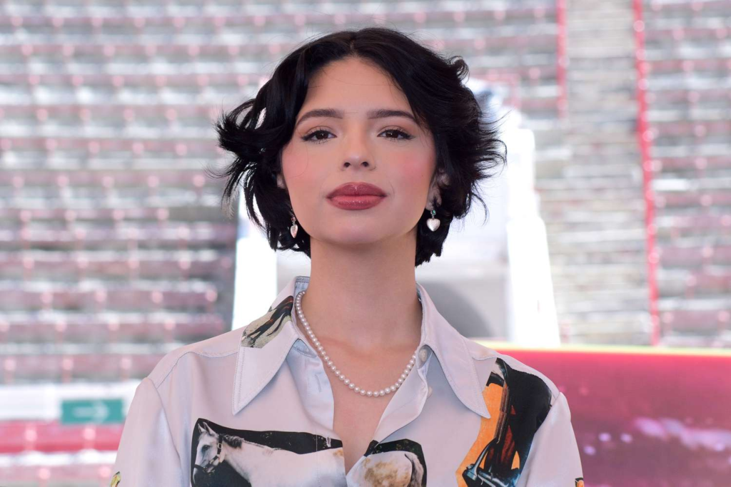 Ángela Aguilar revive rumores de embarazo