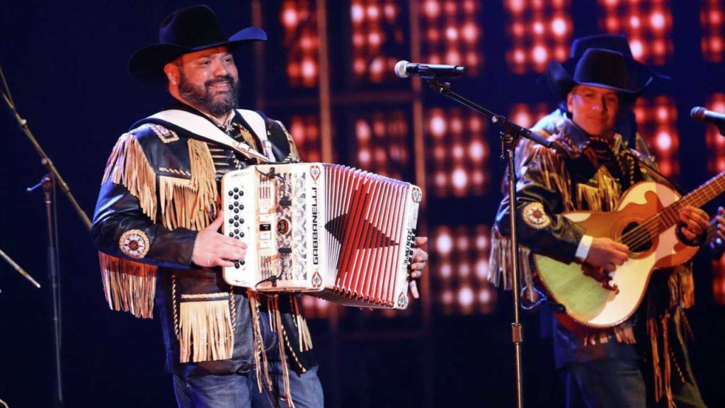 Intocable celebra 30 años de trayectoria con una gira y un mensaje de unidad