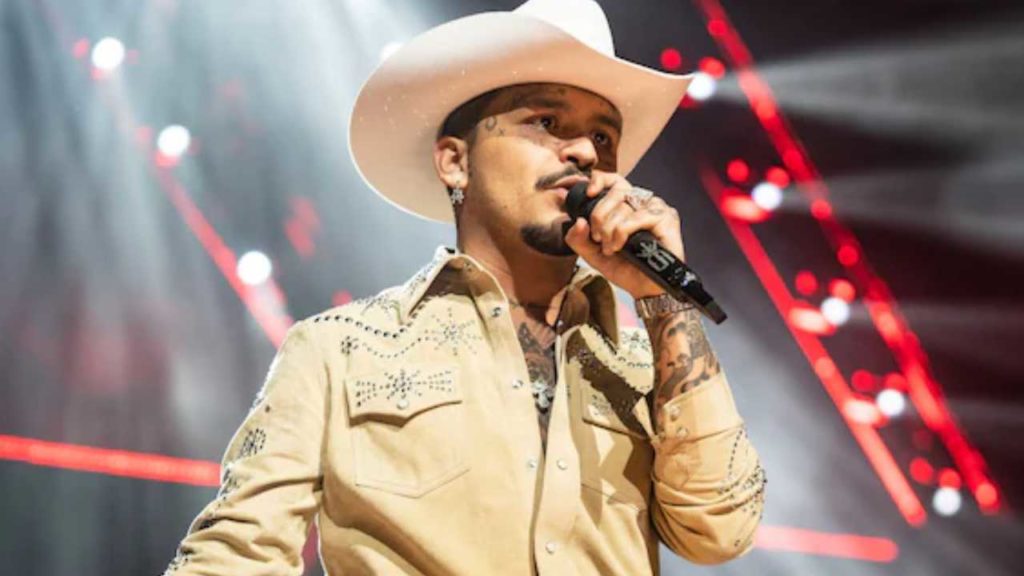 Cazzu sorprende con NUEVA canción y desata rumores de indirectas para Christian Nodal