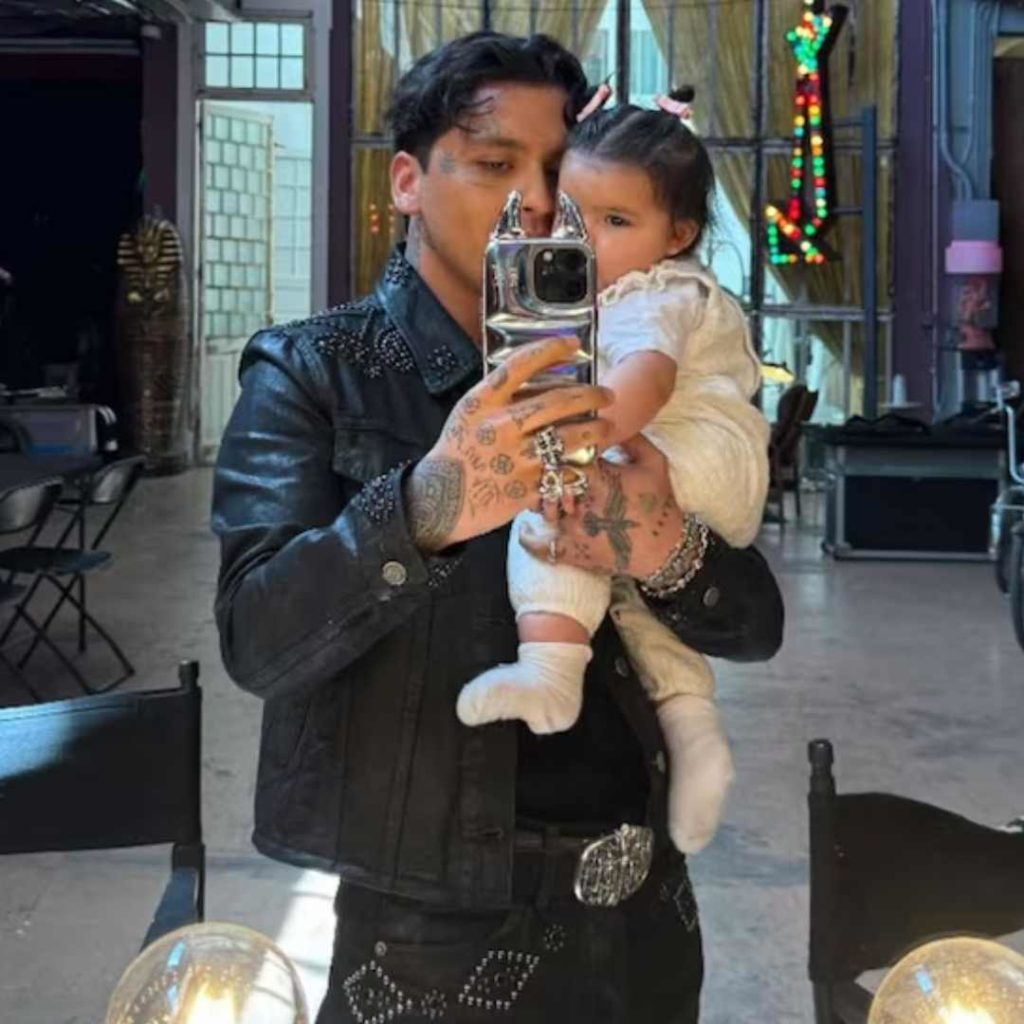 Christian Nodal genera polémica por no incluir a su hija Inti en su "día más feliz"