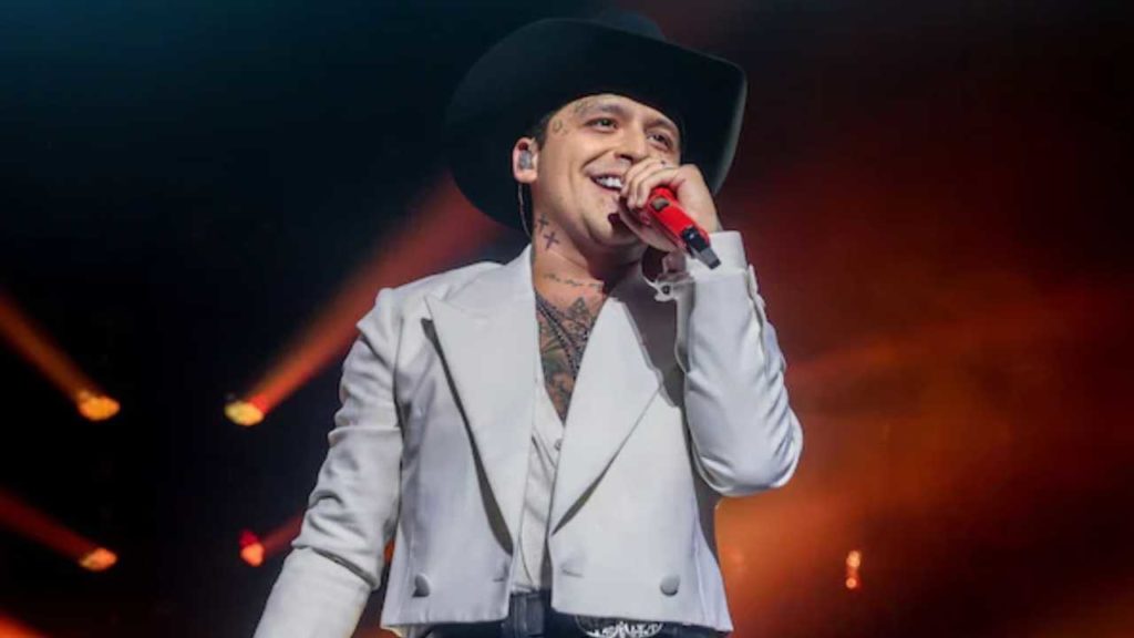 Christian Nodal revela tener problemas de salud a sus 26 años