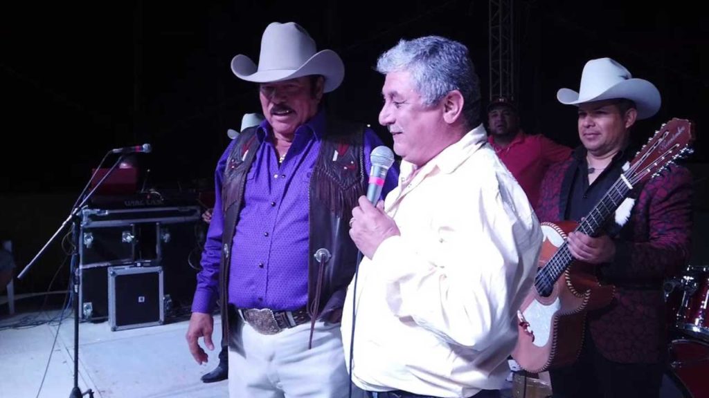 Lalo Mora despide a Homero de León con emotivas palabras