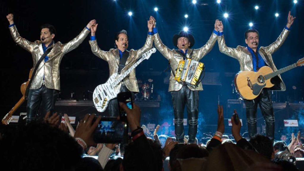 Los Tigres del Norte defienden su legado en los corridos