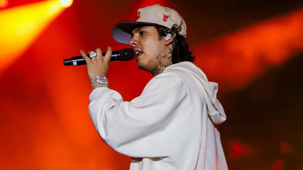 Natanael Cano lanza álbum urbano sin corridos tumbados