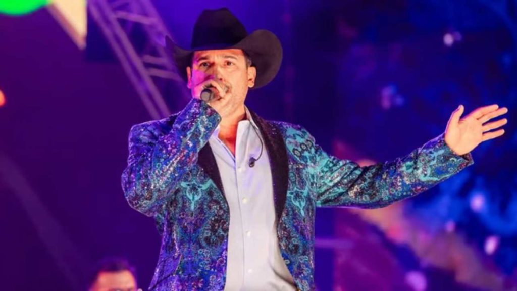 Bobby Pulido se retira de la música para buscar cargo político