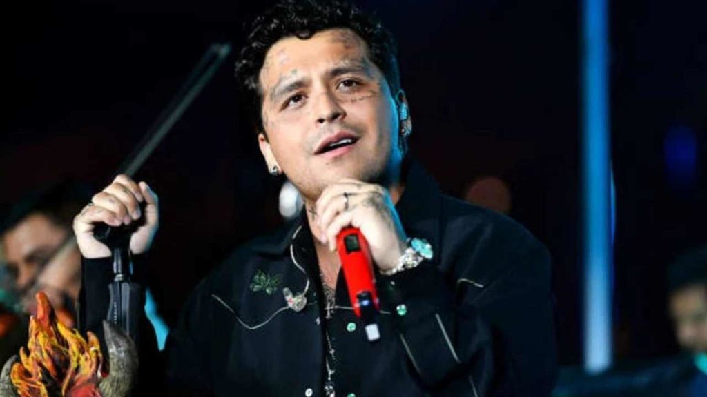 Emiliano Aguilar reta a Christian Nodal tras polémica con Cazzu