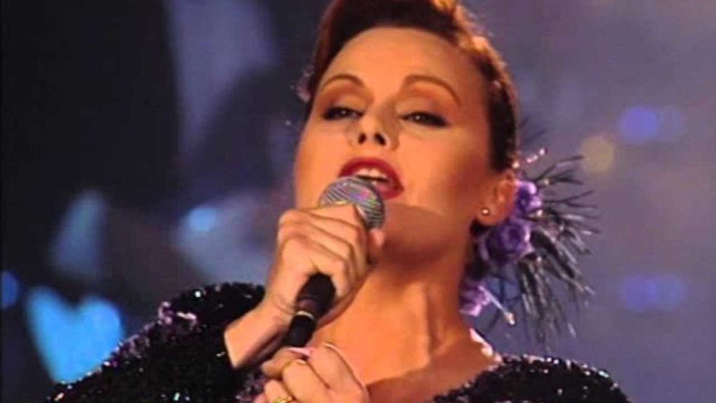 Marco Antonio Solís escribió esta canción para Rocío Dúrcal y fue un fracaso total… hasta que otro cantante la volvió un éxito