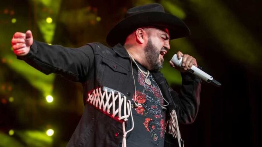 El Mimoso pierde la paciencia y pone un alto a exintegrantes de El Recodo: “Ya no hablen más”