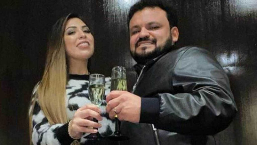 Pepe Aguilar estaría presionando a Christian Nodal para que su padre deje de manejar su carrera