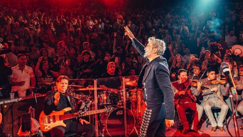 Alejandro Fernández regresa al Palenque de Texcoco con dos noches que prometen lleno total