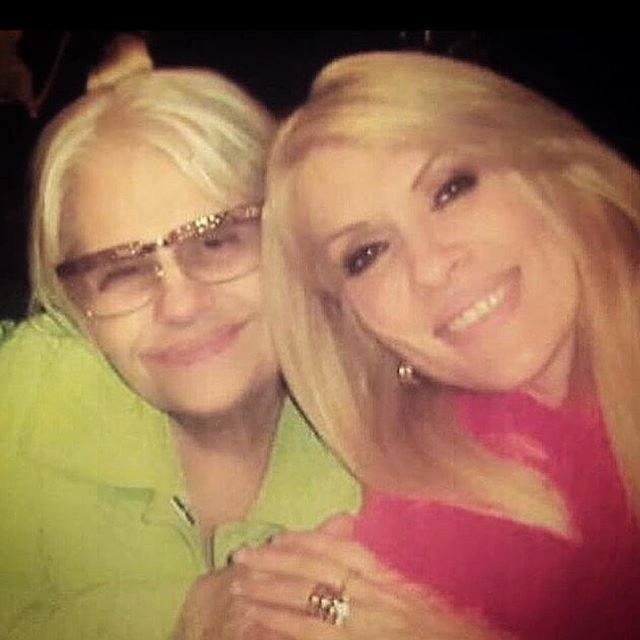 Yuri rompe el silencio y admite que quiso quitarse la vida cuando perdió a su madre